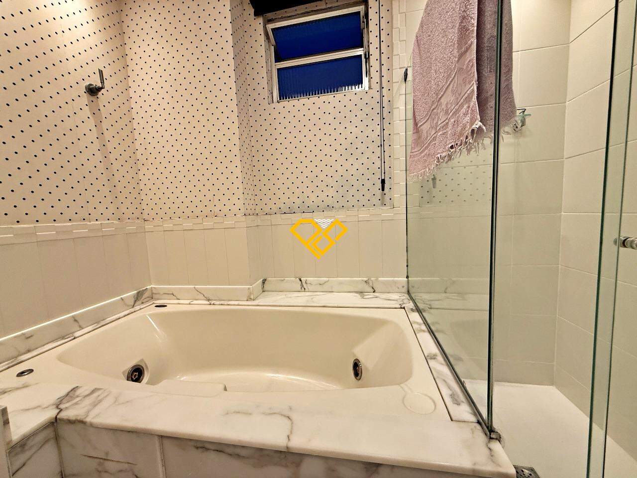 Cobertura à venda no Ponta da Praia: Wc suíte 3
