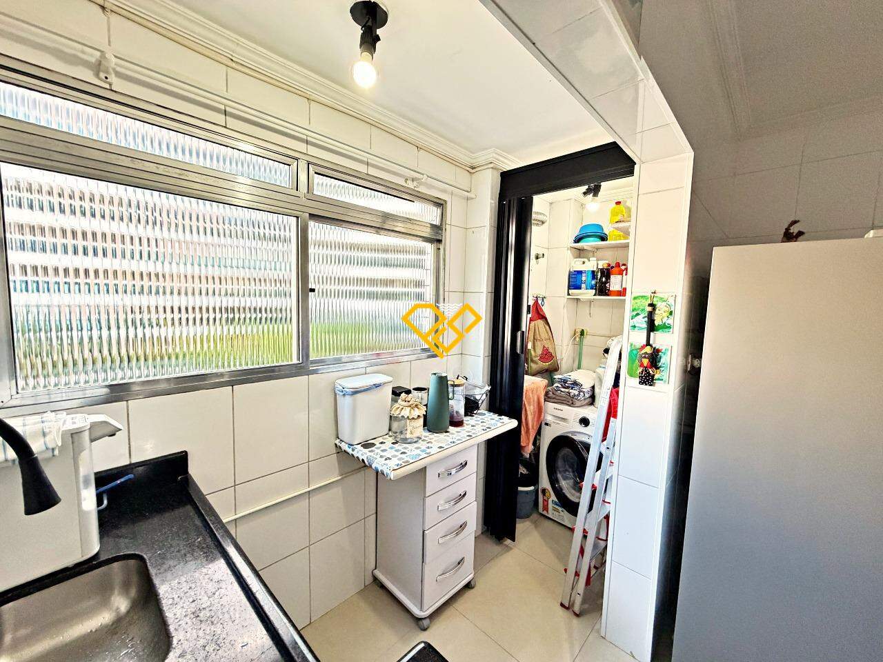 Apartamento à venda no Embaré: Área de serviço