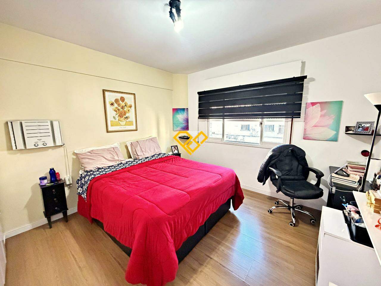 Apartamento para aluguel no Embaré: Dormitório 1