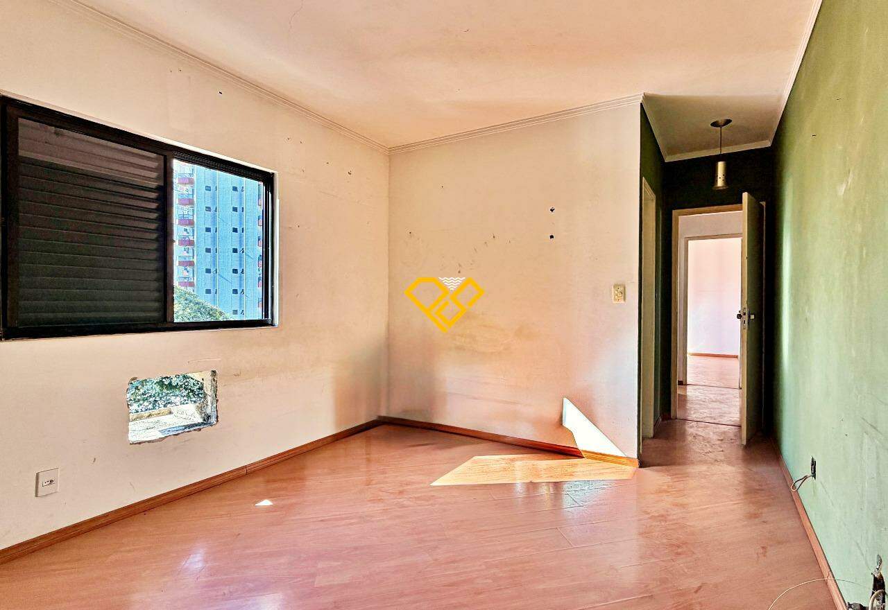 Apartamento à venda no Ponta da Praia: Dormitório 1 - suíte