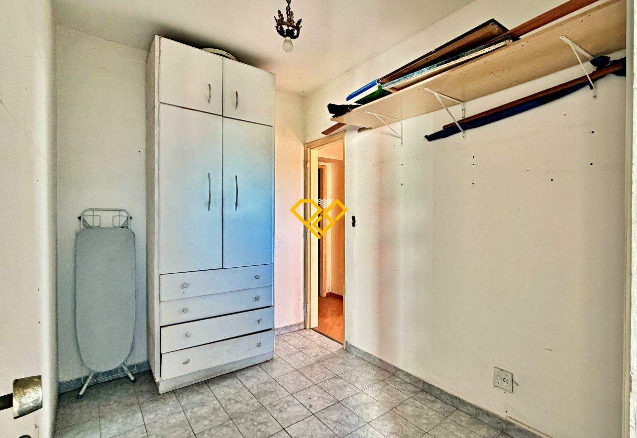 Apartamento à venda no Ponta da Praia: Dependência revertida