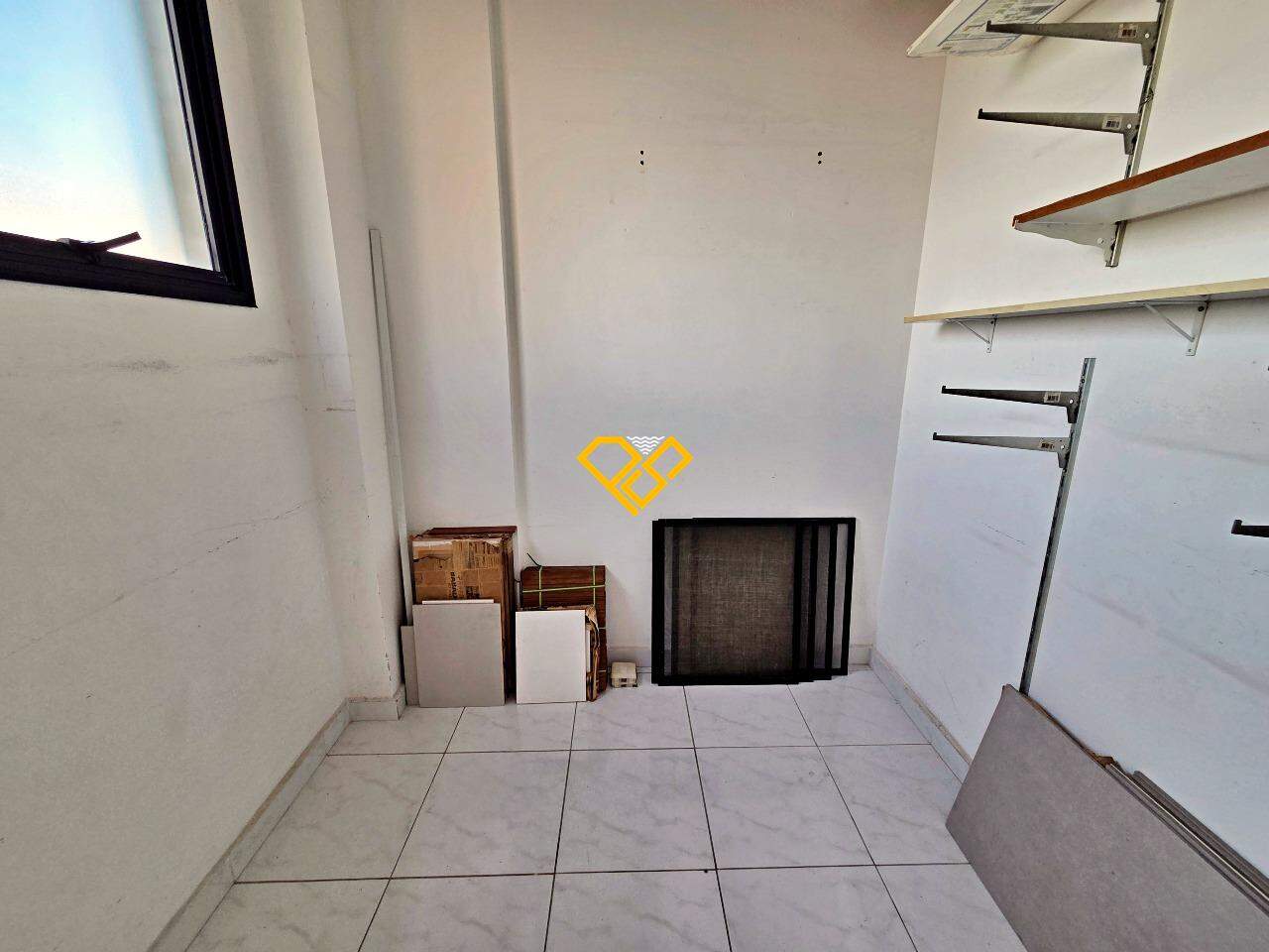 Apartamento à venda no Pompéia: Dependência