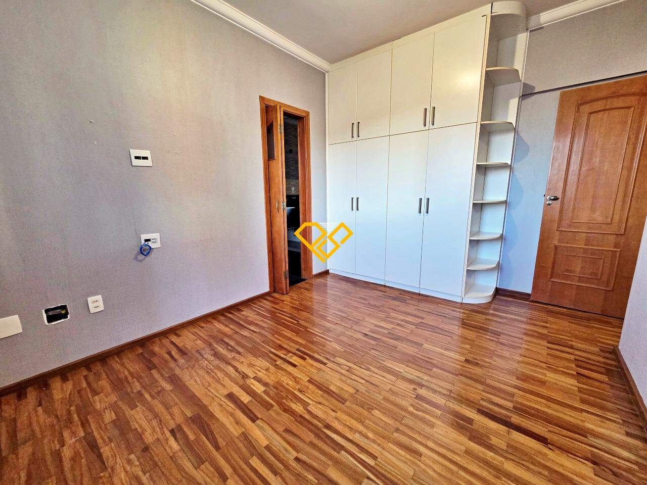 Apartamento à venda no Pompéia: Dormitório 1 - suíte