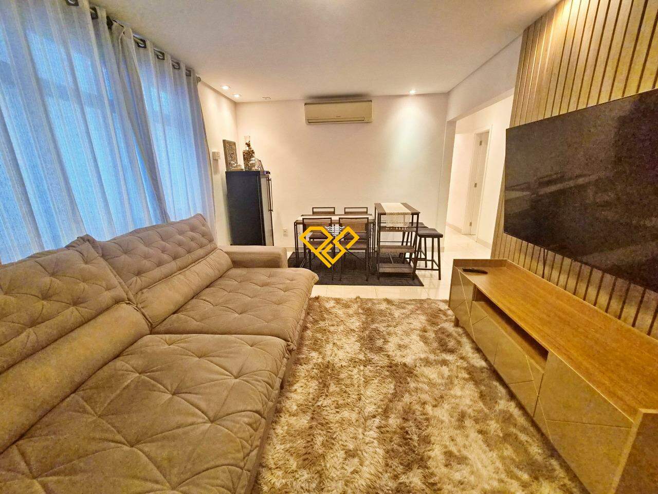 Apartamento à venda no Embaré: Sala