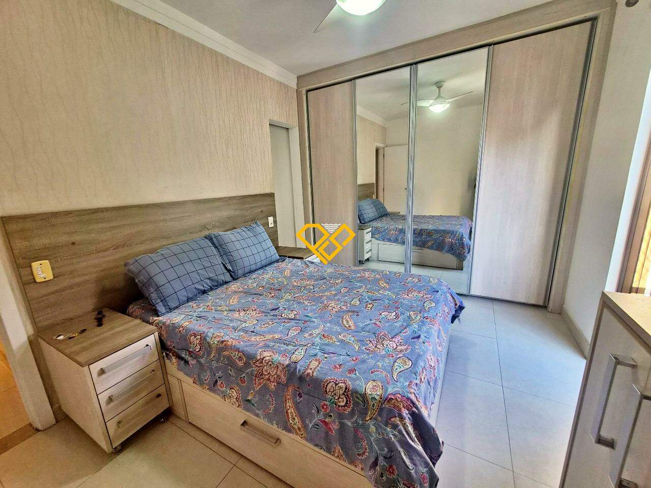 Apartamento à venda no Embaré: Dormitório 1 - suíte