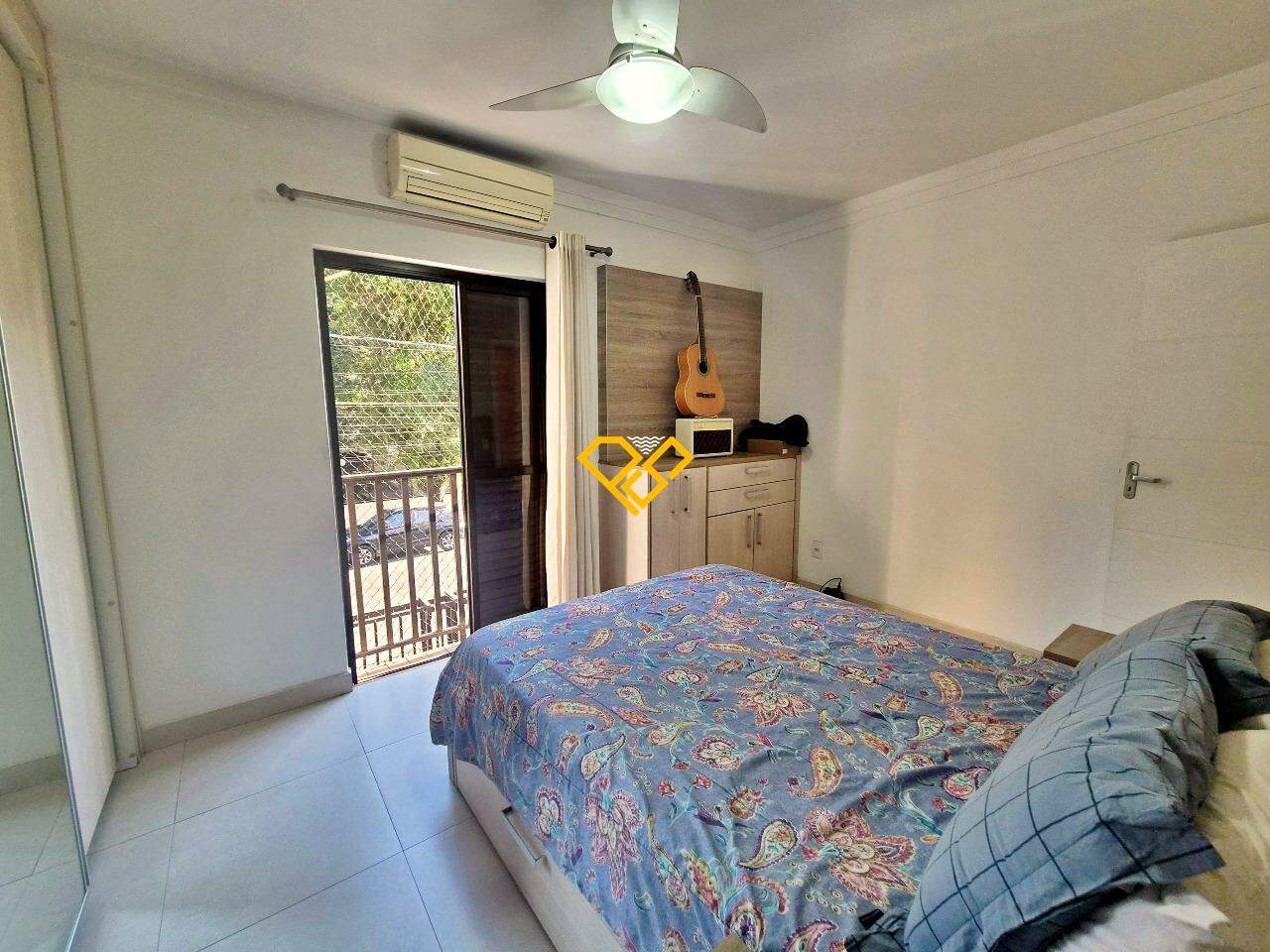 Apartamento à venda no Embaré: Dormitório 1 - suíte