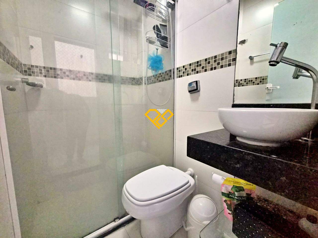 Apartamento à venda no Embaré: Wc de serviço
