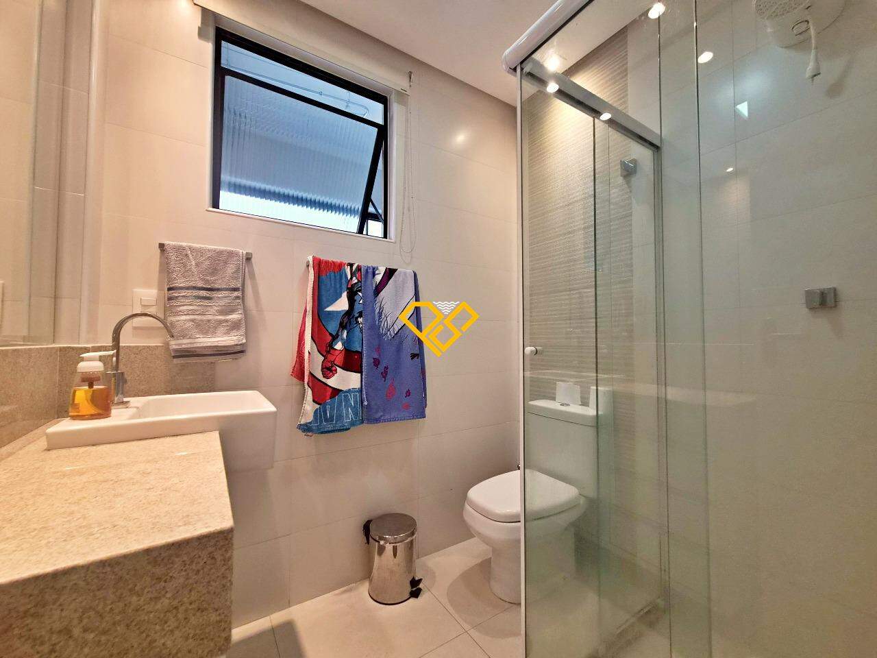 Apartamento à venda no Embaré: Wc social