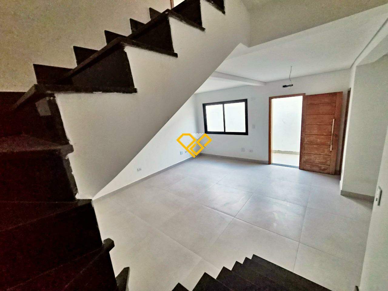 Sobrado à venda no Estuário: Sala