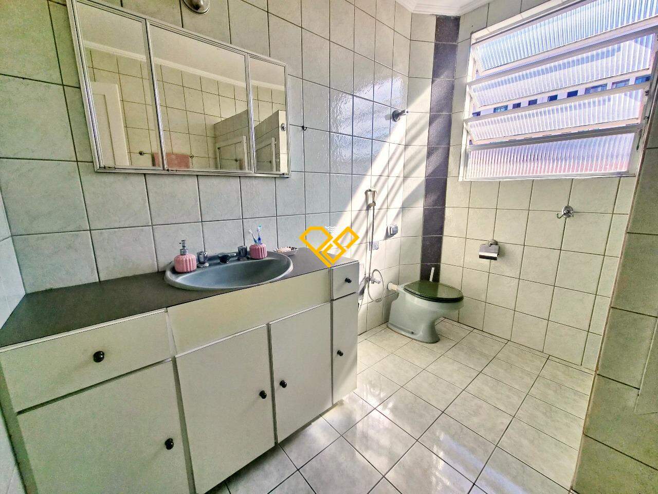 Apartamento à venda no Campo Grande: Wc social