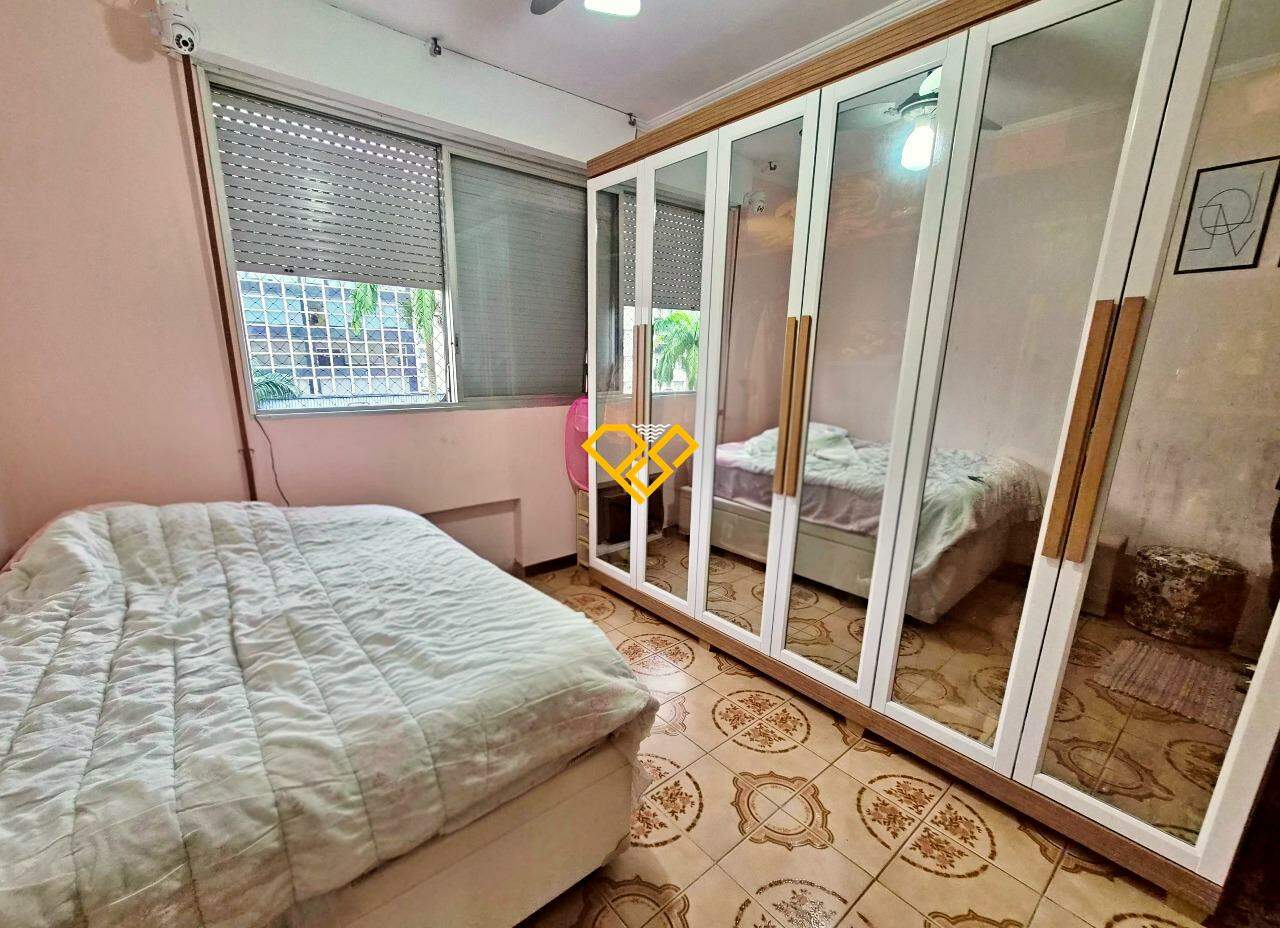 Apartamento à venda no Gonzaga: Dormitório 1 - suíte