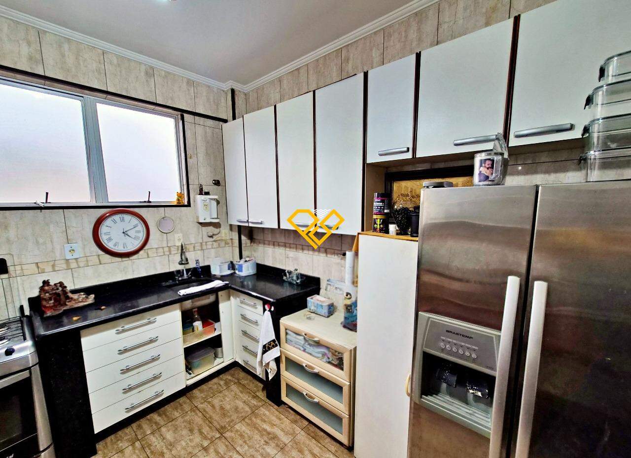 Apartamento à venda no Gonzaga: Cozinha