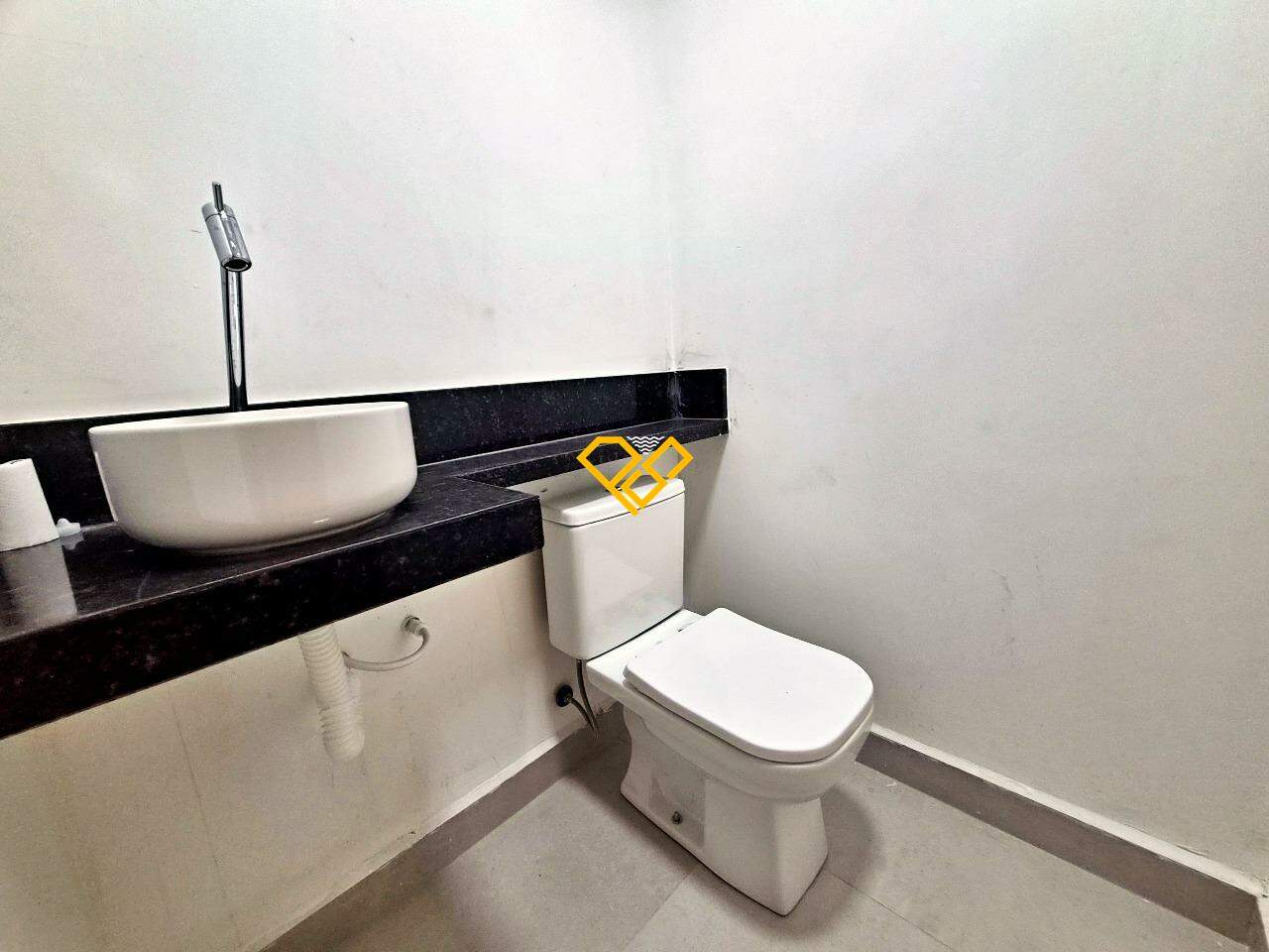 Sobreposta Baixa à venda no Estuário: Lavabo