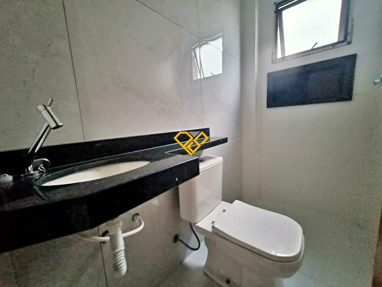 Sobreposta Baixa à venda no Estuário: Wc suíte