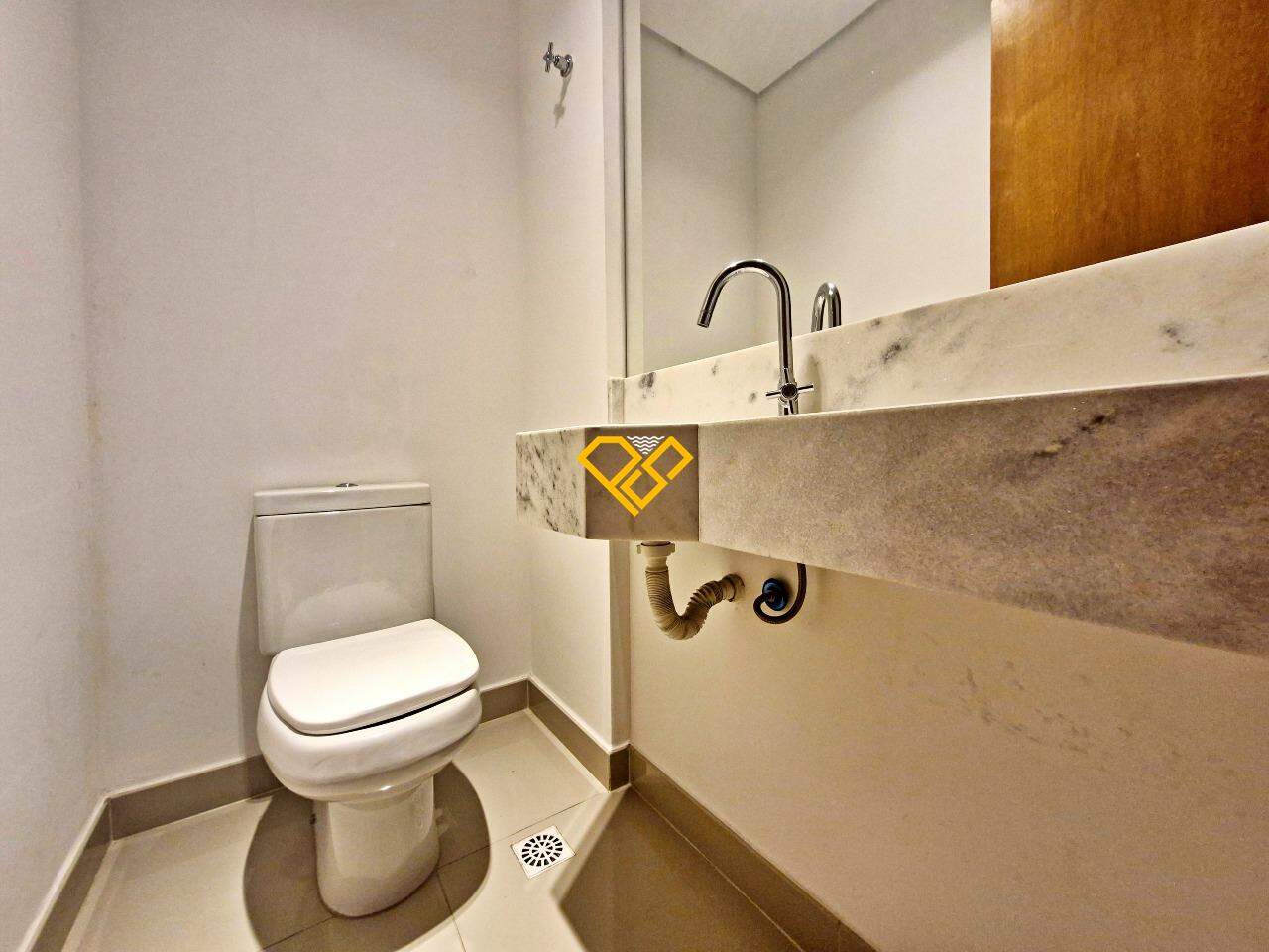 Apartamento para aluguel no Vila Mathias: Lavabo