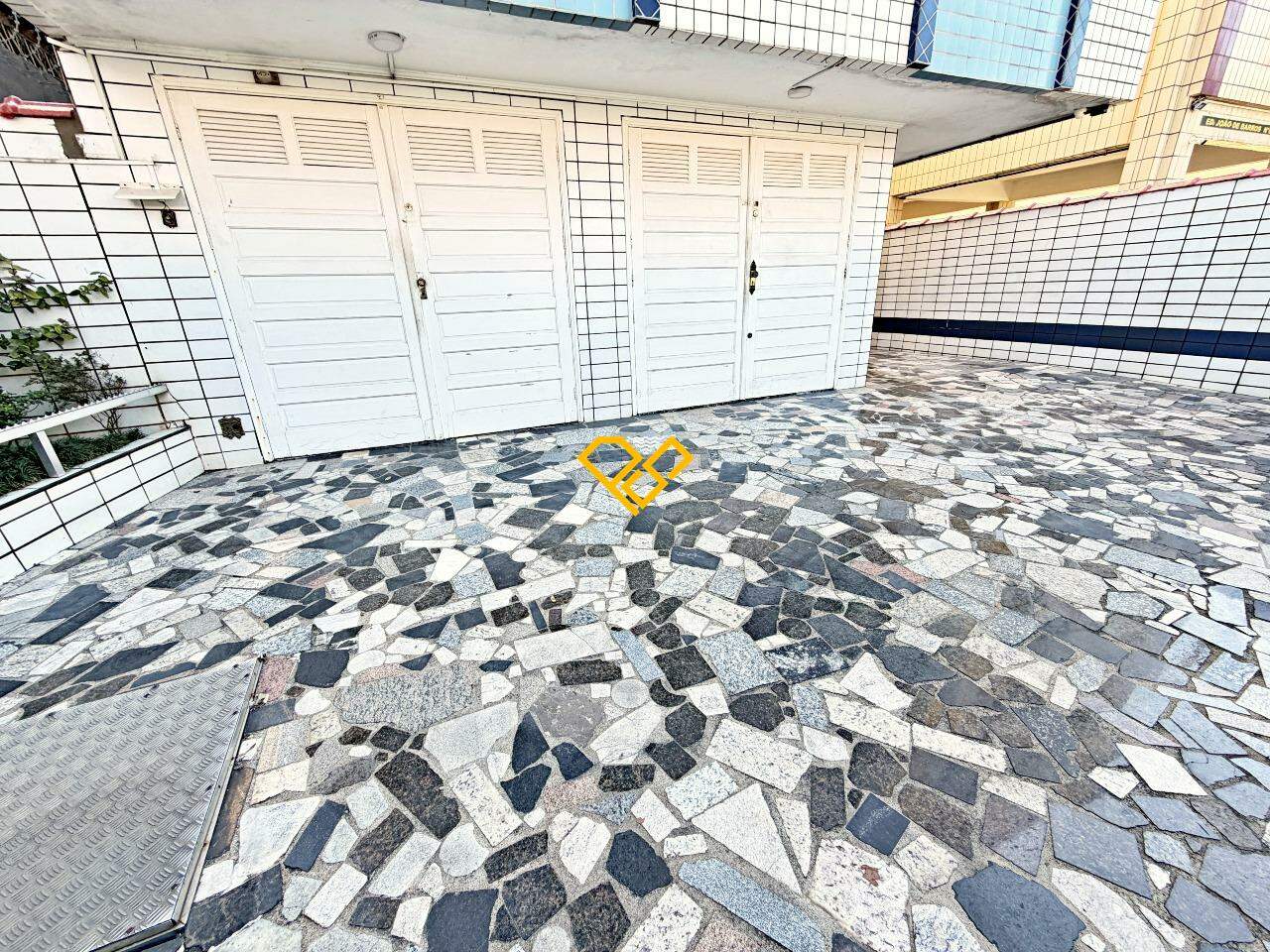 Apartamento à venda no Estuário: Garagem