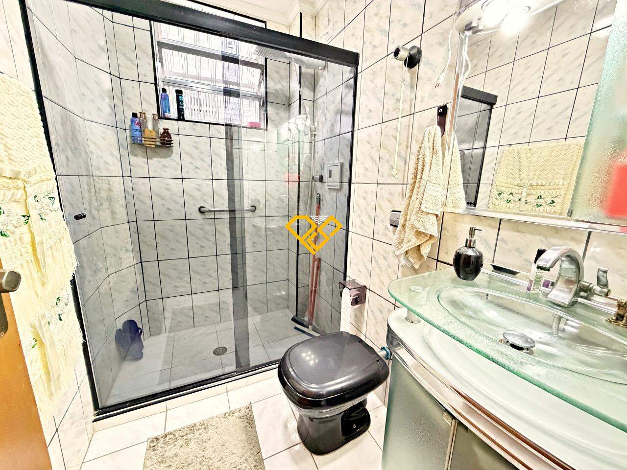 Apartamento à venda no Estuário: Wc social