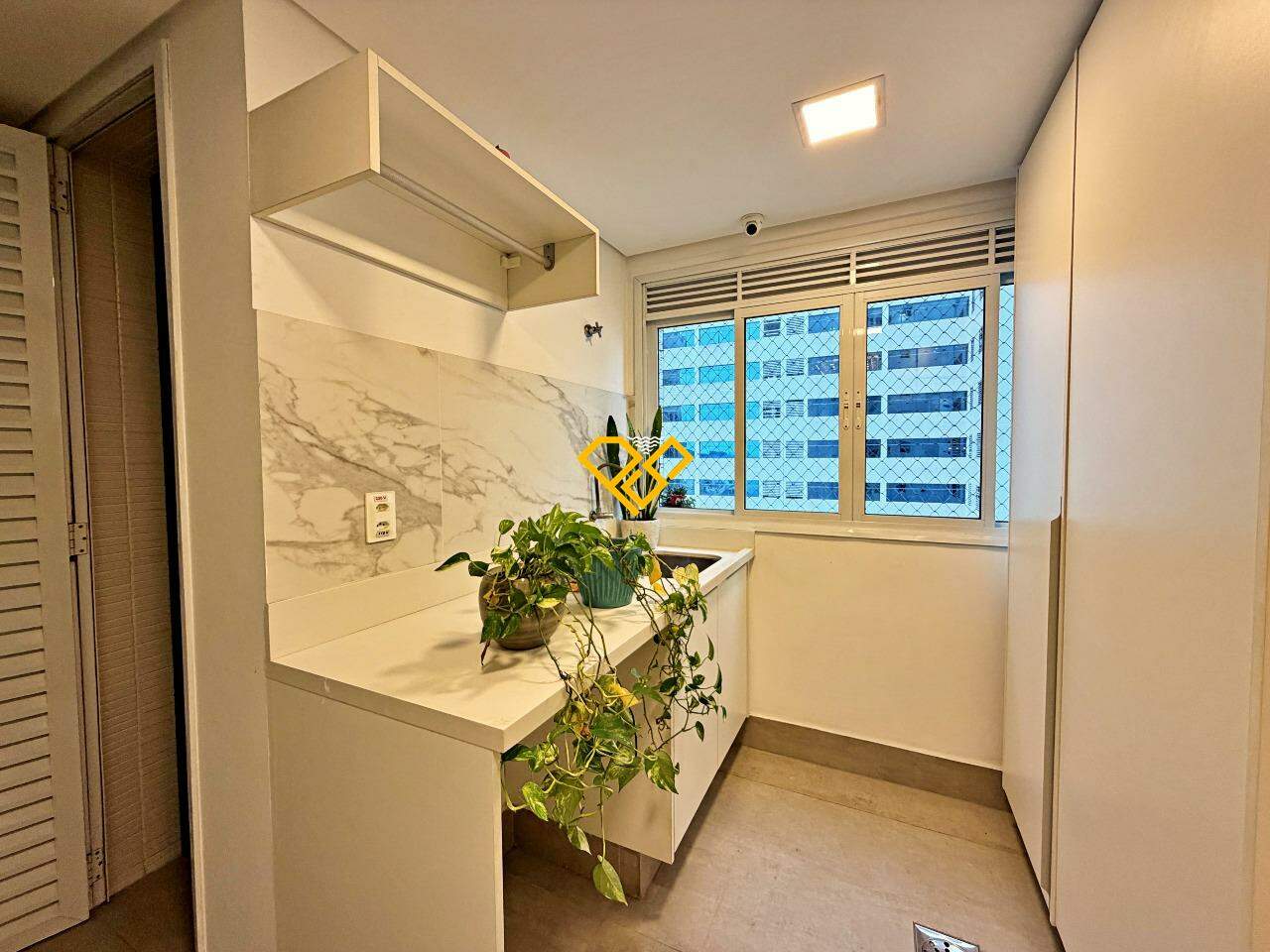 Apartamento à venda no Aparecida: Área de serviço