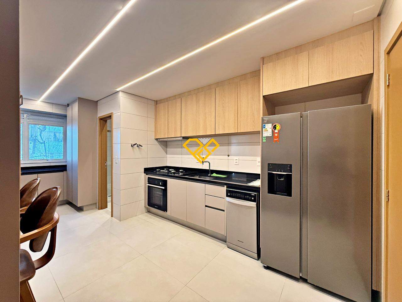 Apartamento à venda no Embaré: Cozinha