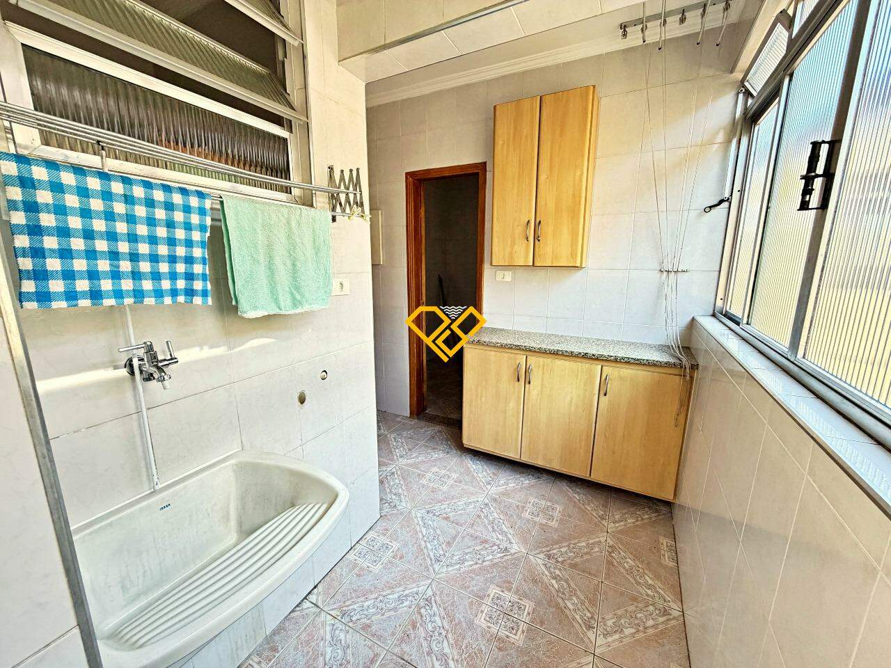Apartamento para aluguel no Estuário: Área de serviço