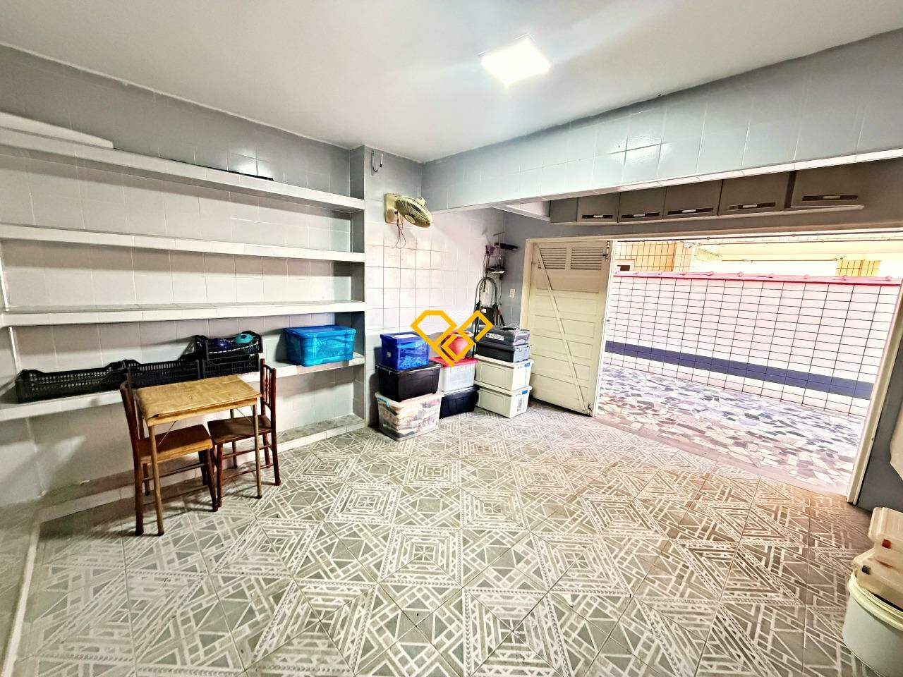 Apartamento para aluguel no Estuário: Garagem