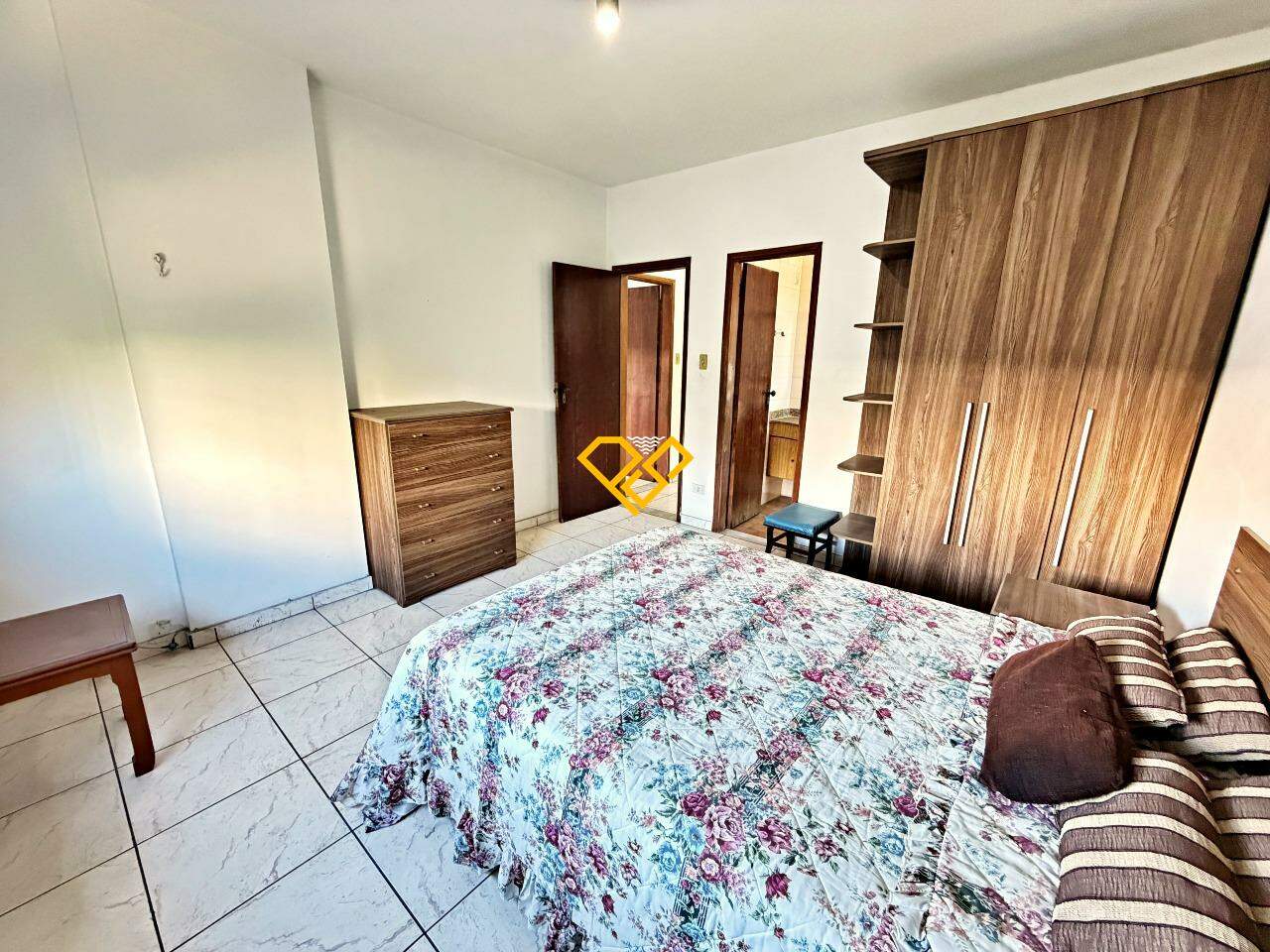 Apartamento à venda no Ponta da Praia: Dormitório 1 - suíte