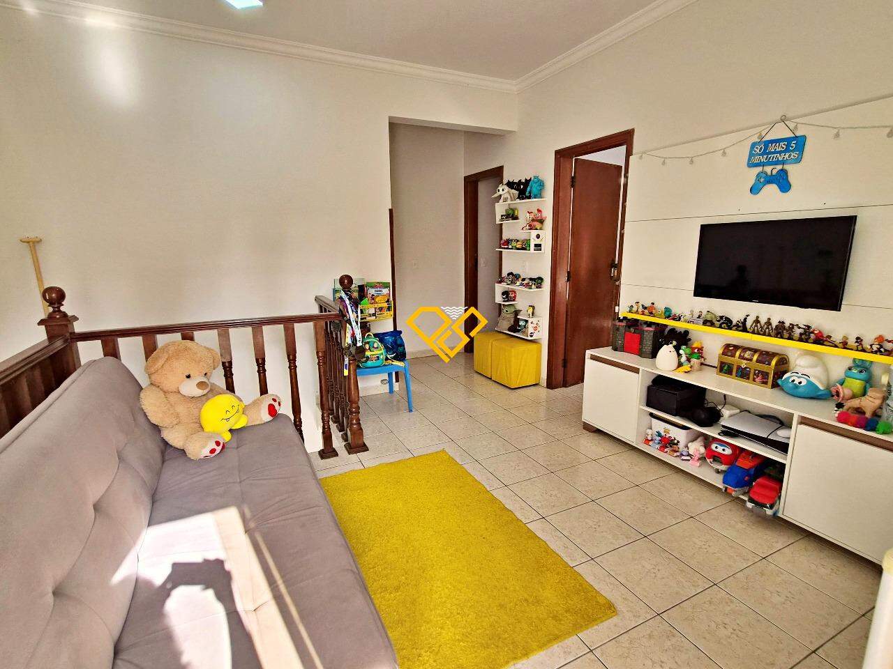 Sobrado à venda no Ponta da Praia: Sala 2° andar