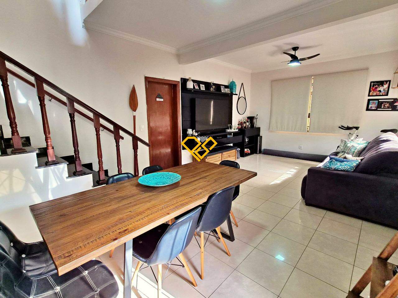 Sobrado à venda no Ponta da Praia: Sala 1° andar