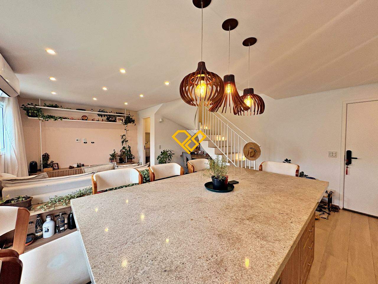 Apartamento Duplex para aluguel no José Menino: Sala