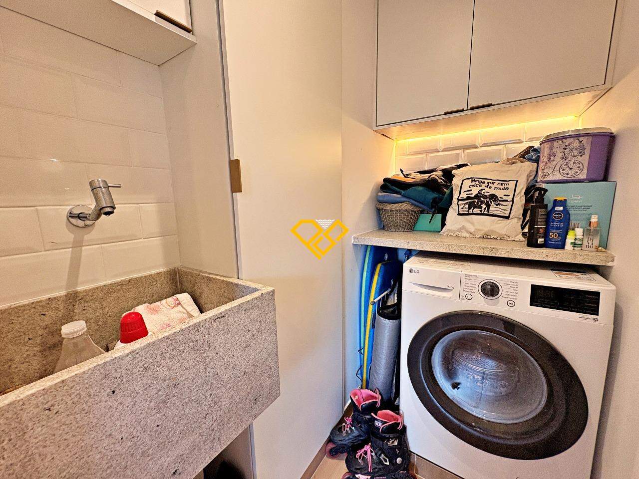 Apartamento Duplex para aluguel no José Menino: Área de serviço