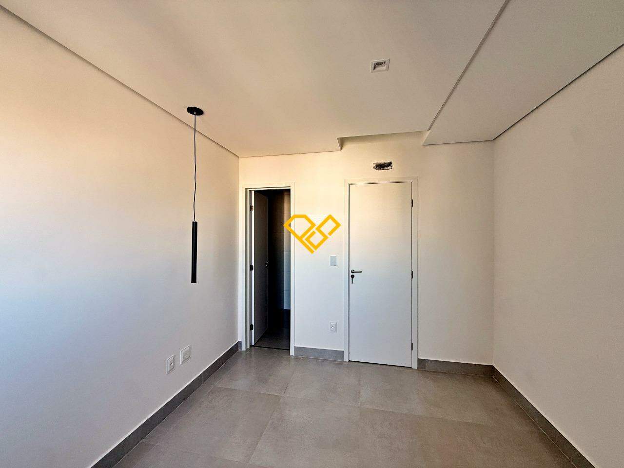 Apartamento à venda no Macuco: Dormitório 1 - suíte