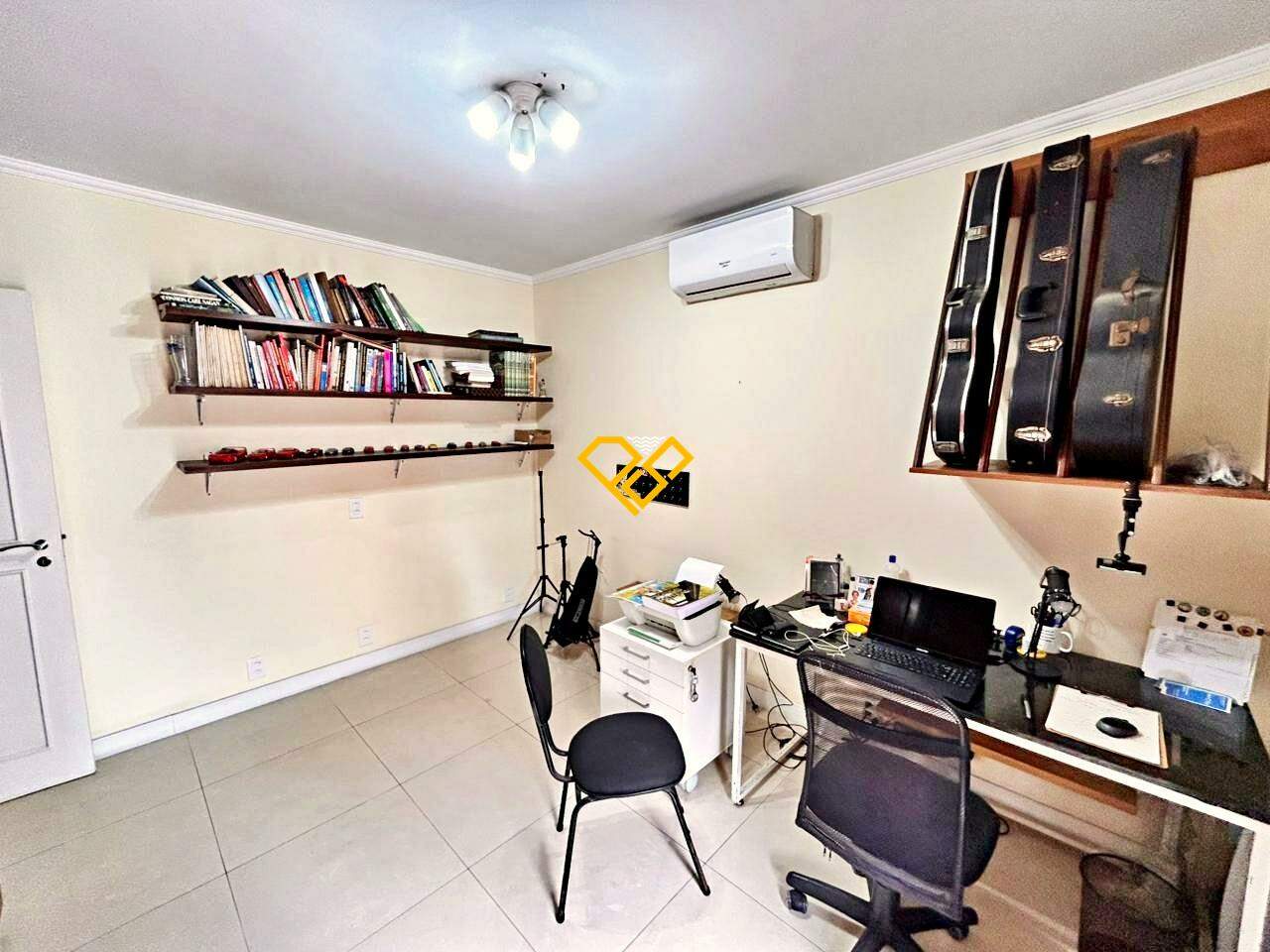 Apartamento à venda no Gonzaga: Dormitório 3