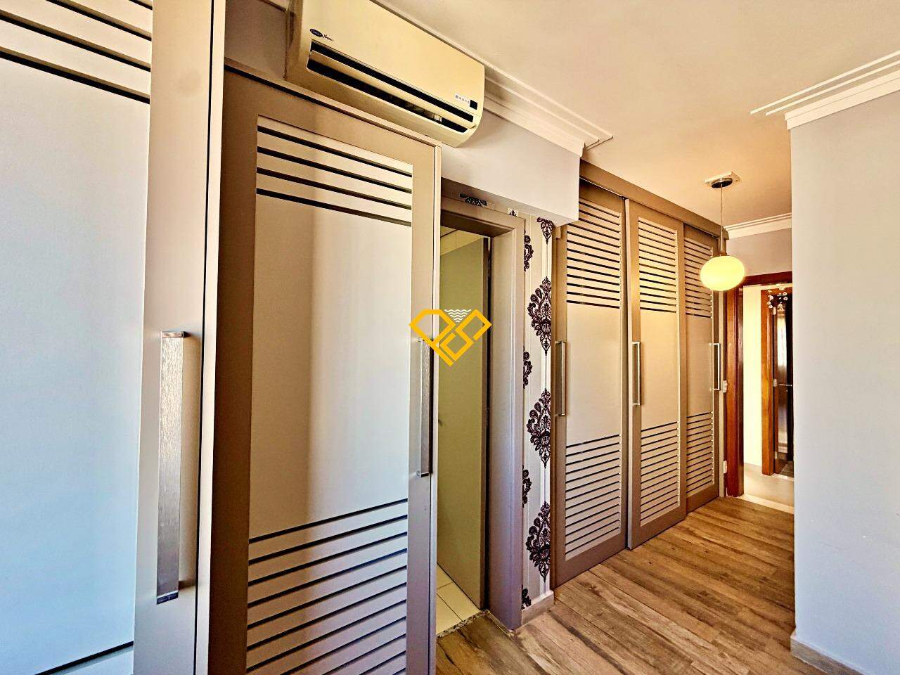 Apartamento para aluguel no Ponta da Praia: Dormitório 1 - suíte
