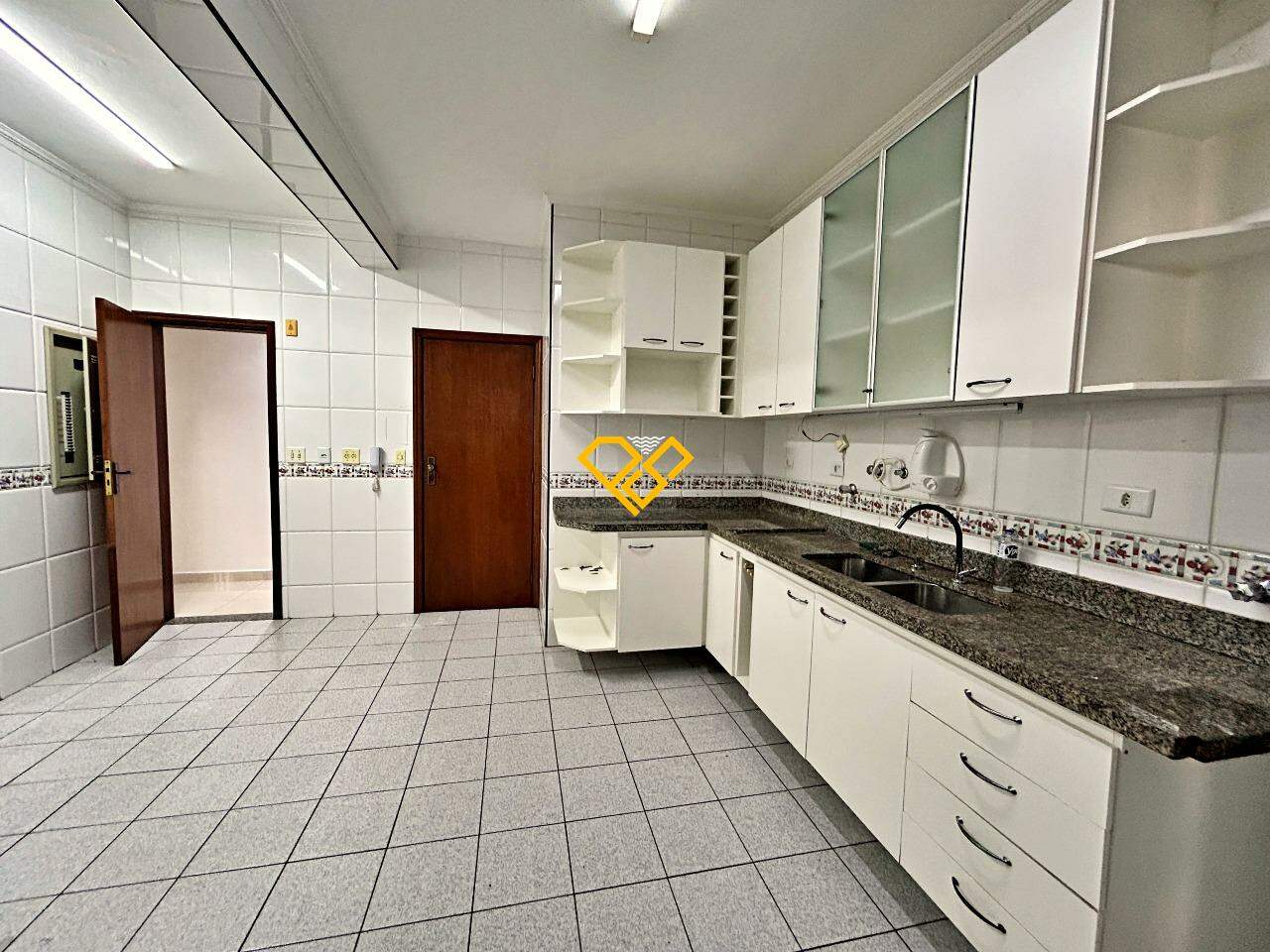 Apartamento para aluguel no Aparecida: Cozinha