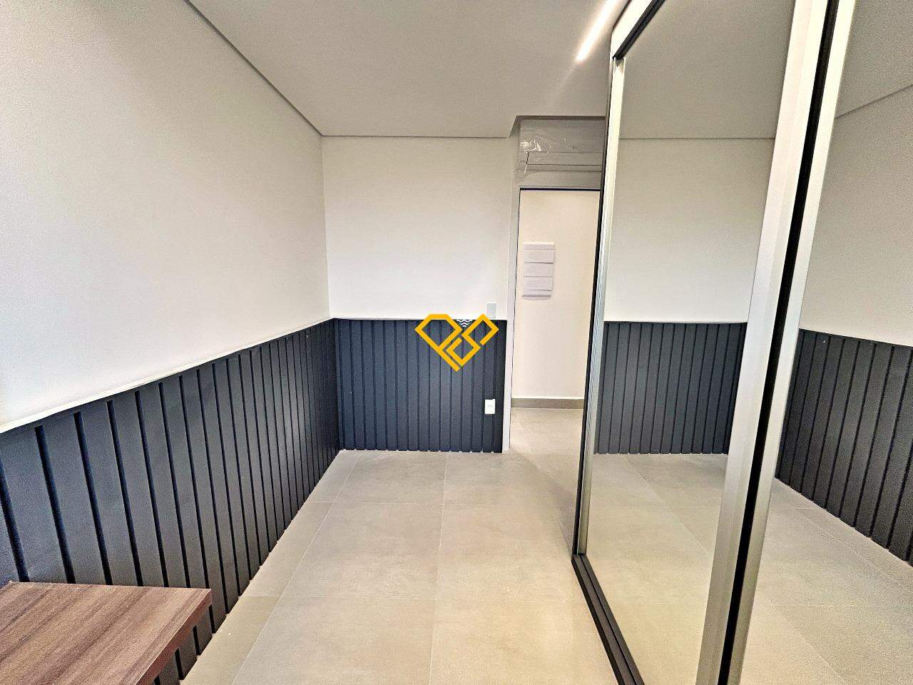 Apartamento à venda no Macuco: Dormitório 2