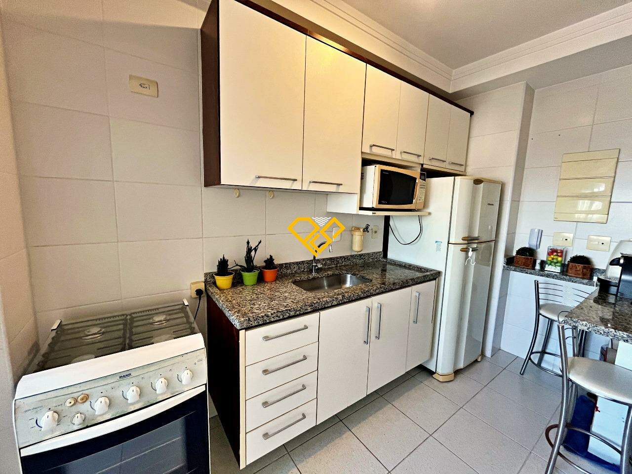 Apartamento à venda no Gonzaga: Cozinha