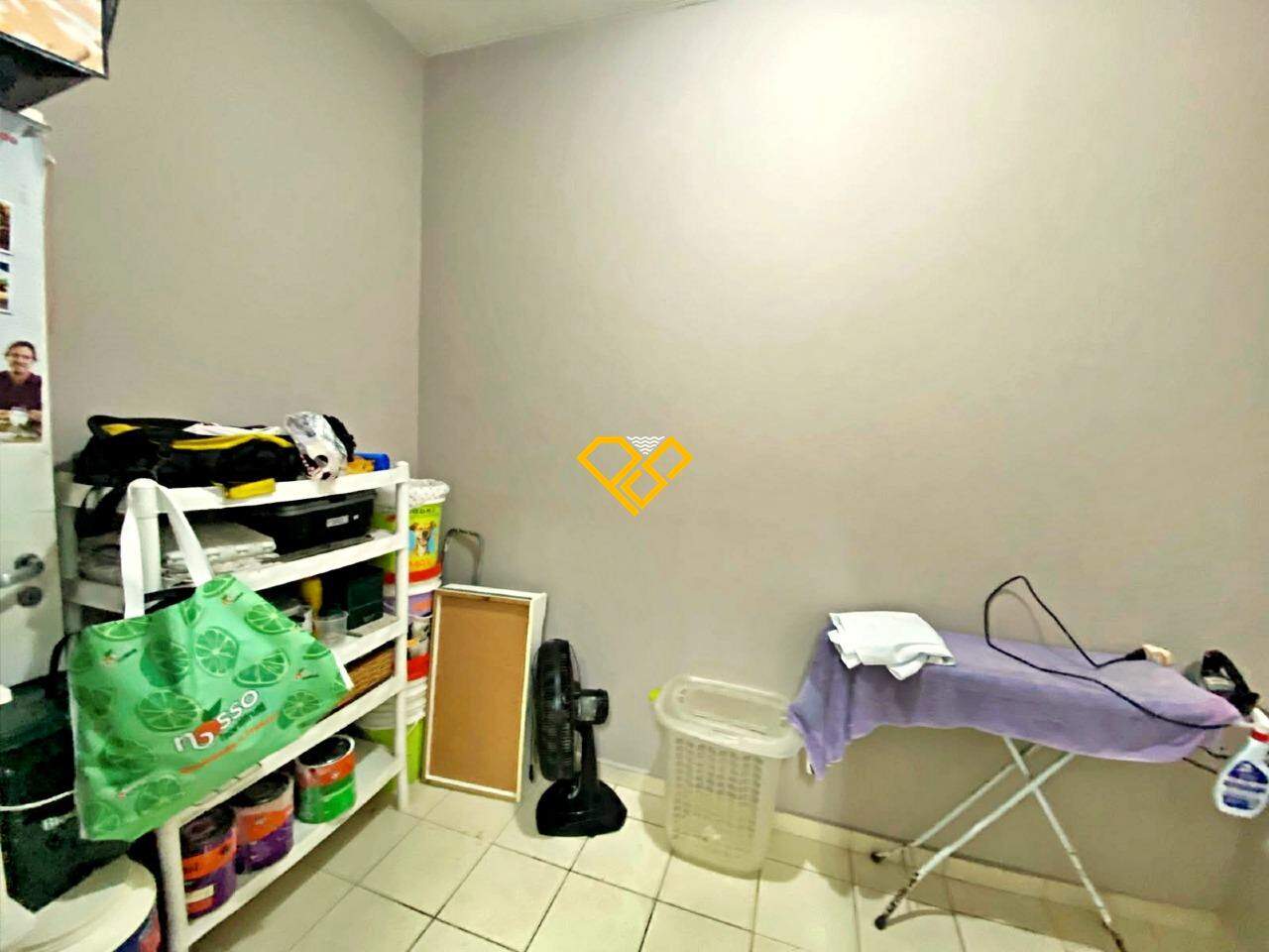 Apartamento à venda no Gonzaga: Dependência