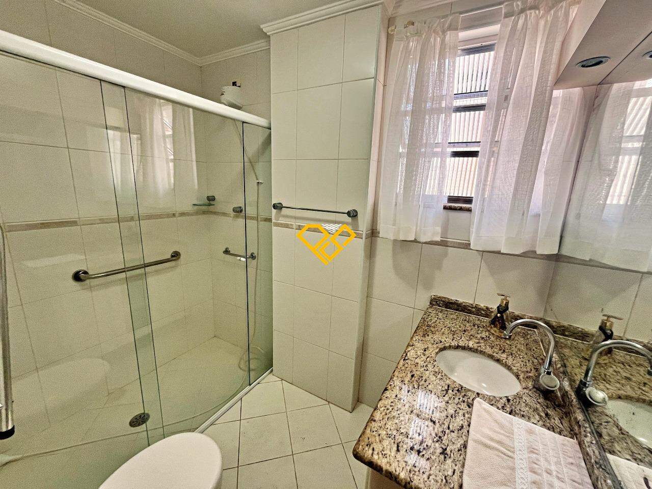 Apartamento à venda no Pompéia: Wc social