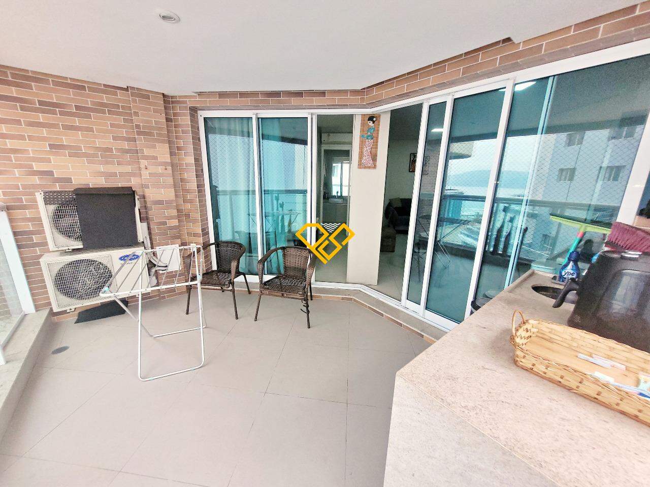 Apartamento para aluguel no Pompéia: Varanda