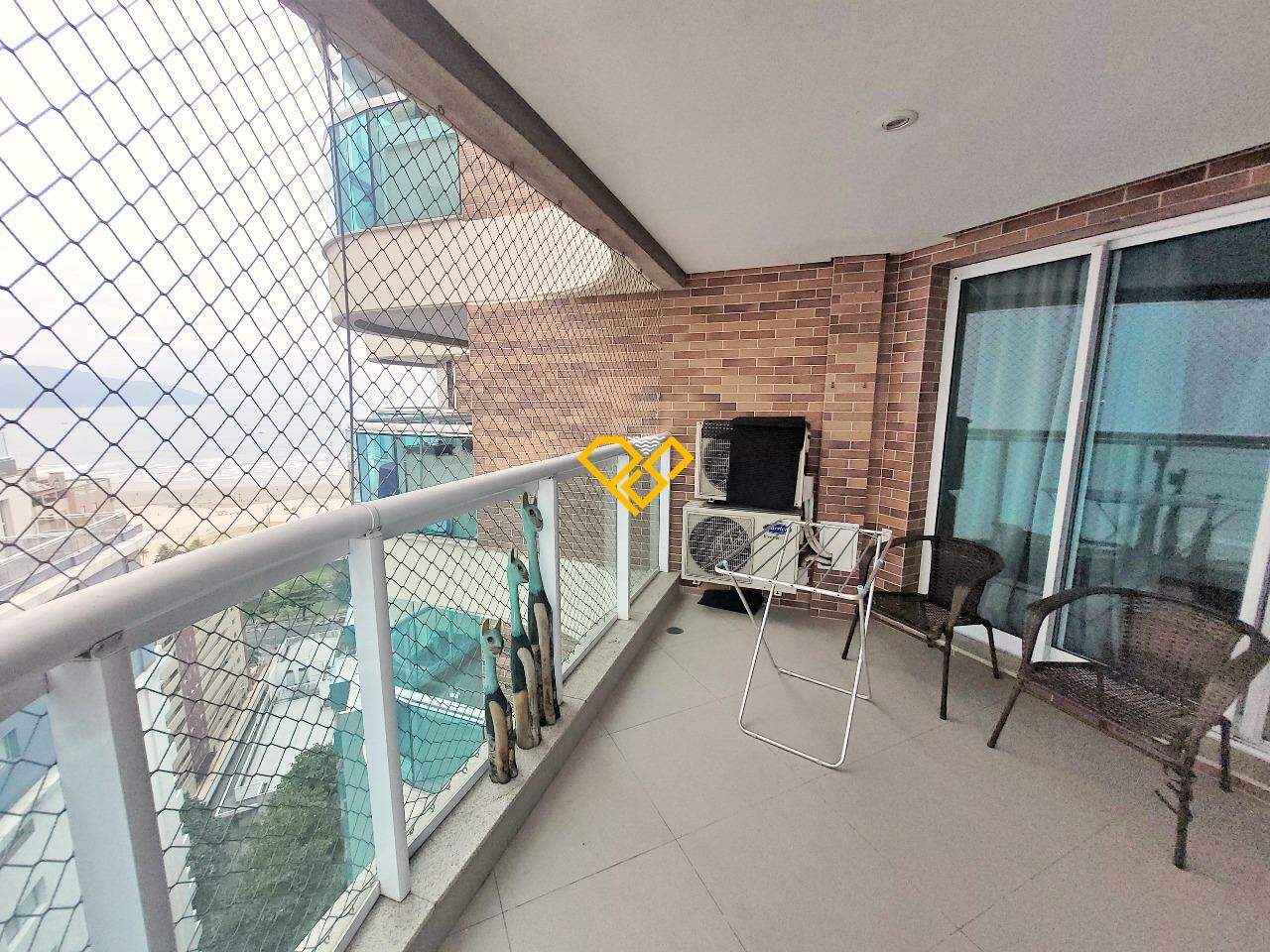 Apartamento para aluguel no Pompéia: Varanda