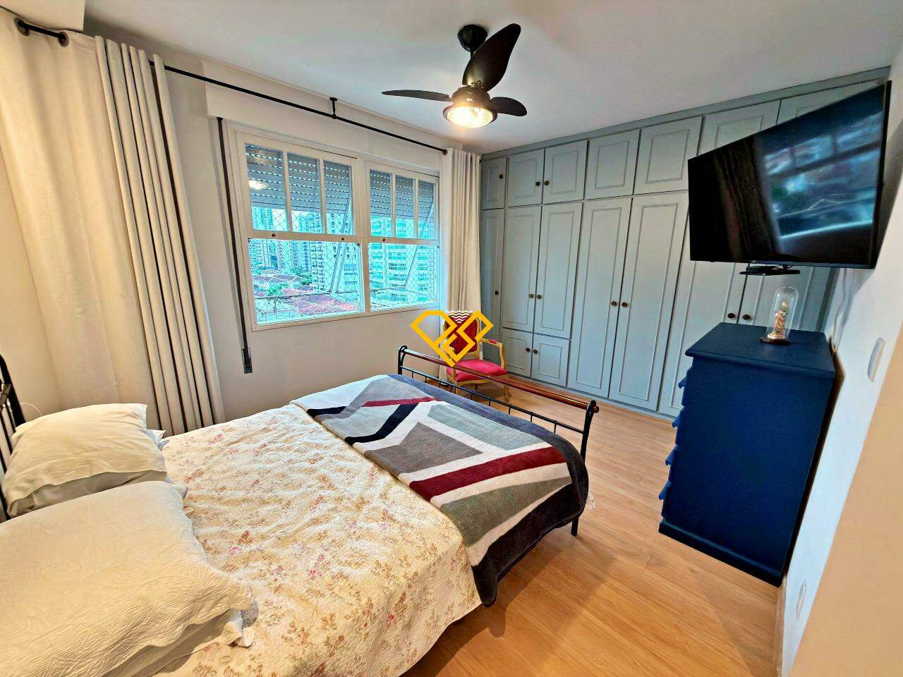 Apartamento à venda no Gonzaga: Dormitório 1 - suíte
