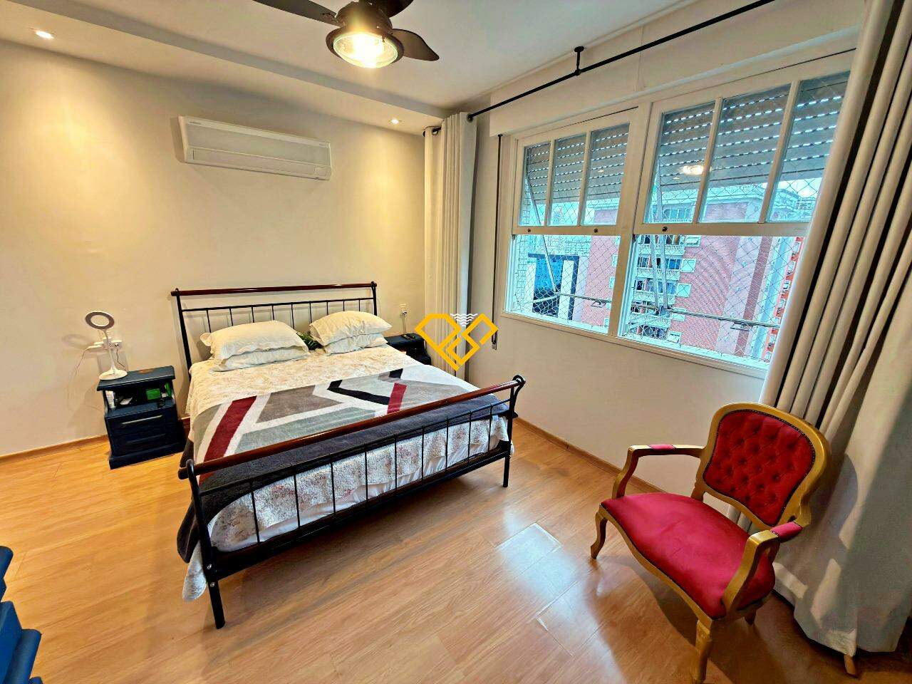 Apartamento à venda no Gonzaga: Dormitório 1 - suíte