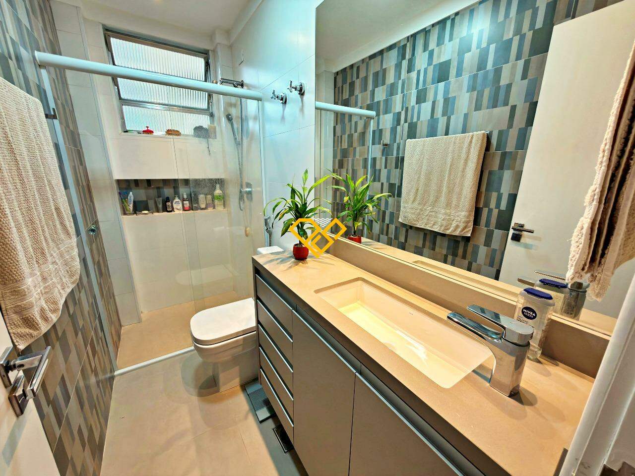 Apartamento à venda no Gonzaga: Wc social