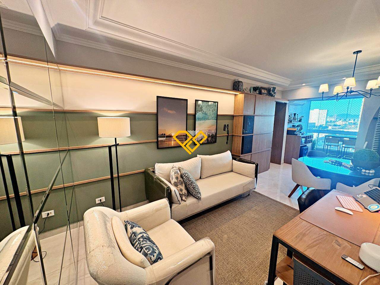 Apartamento para aluguel no Encruzilhada: Sala