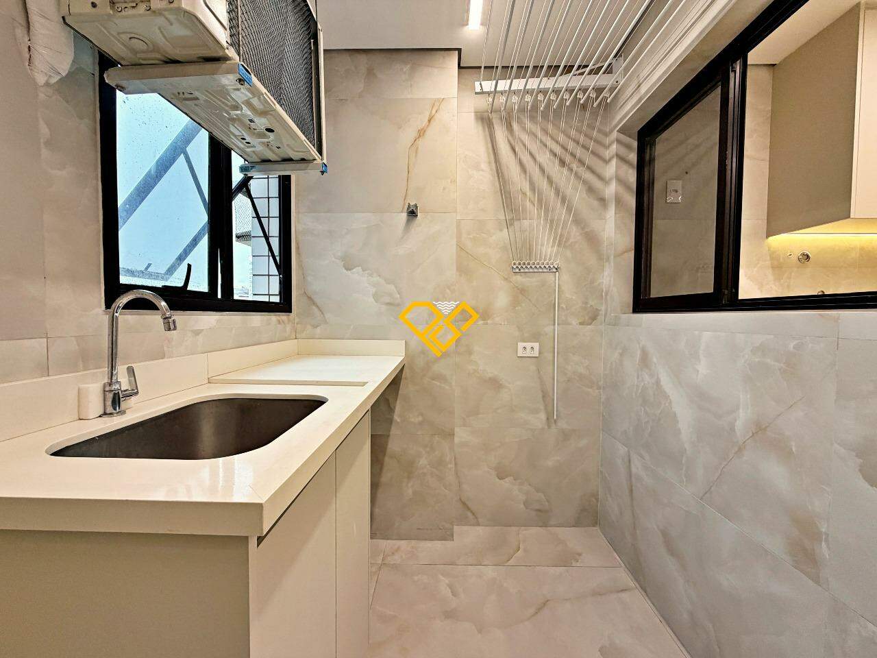 Apartamento à venda no Boqueirão: Área de serviço