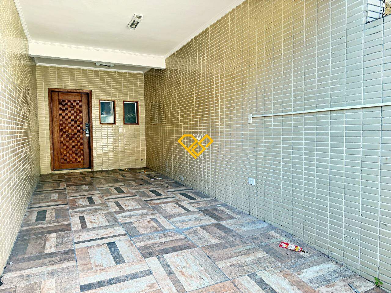 Sobrado à venda no Vila Belmiro: Garagem