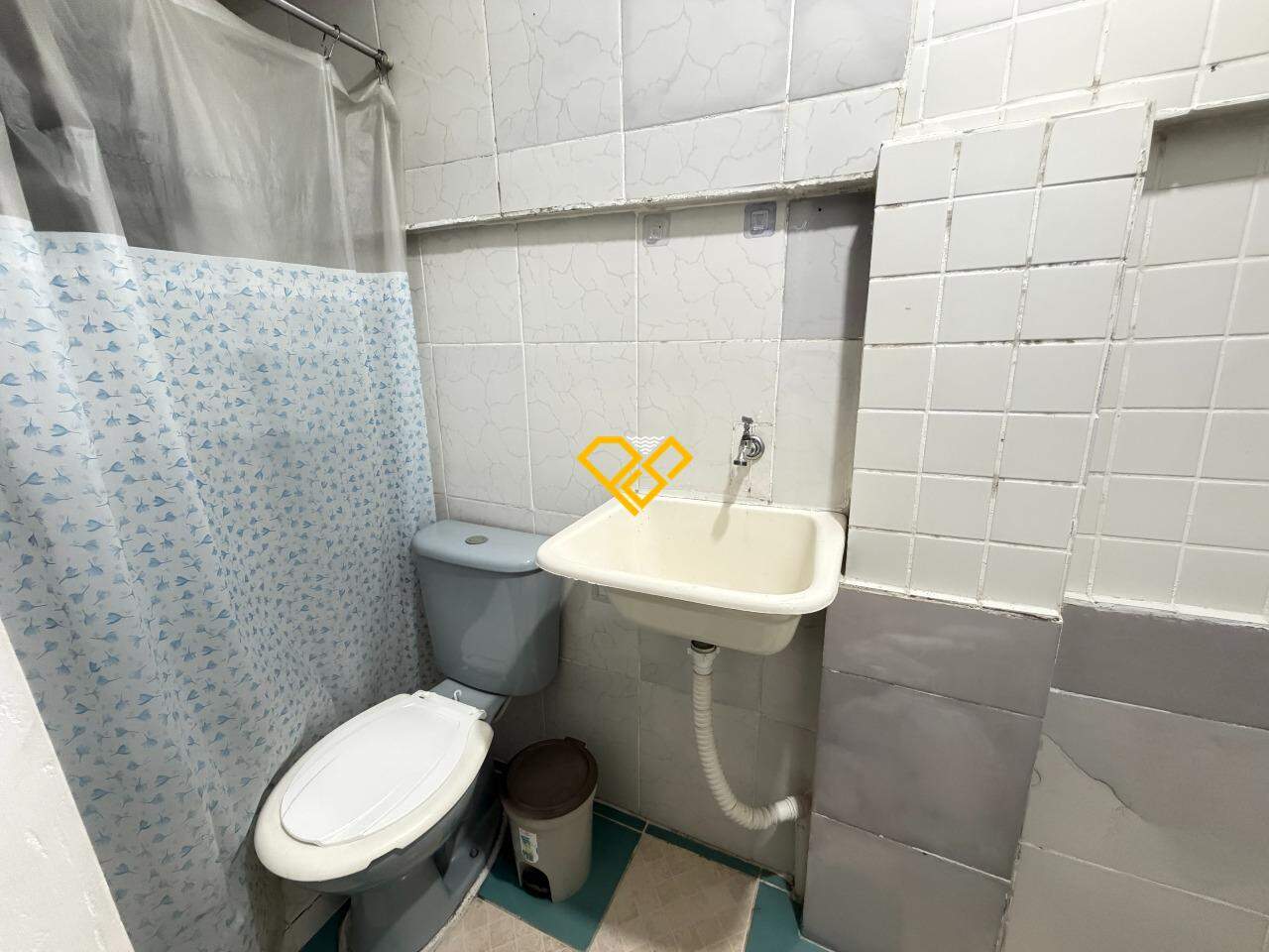 Apartamento à venda no Boqueirão: Wc de serviço