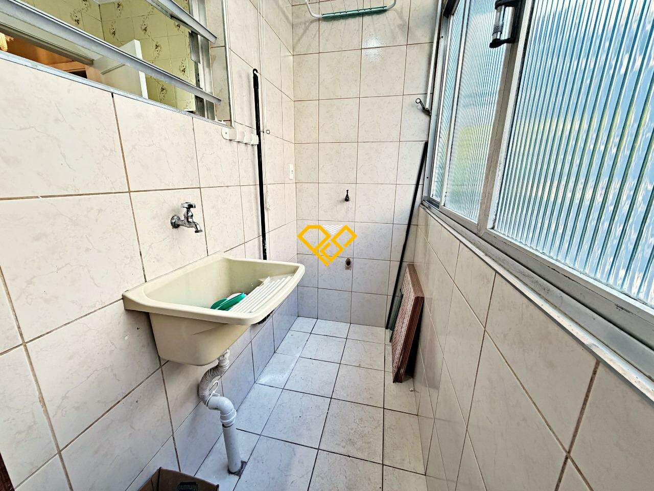 Apartamento à venda no Ponta da Praia: Área de serviço