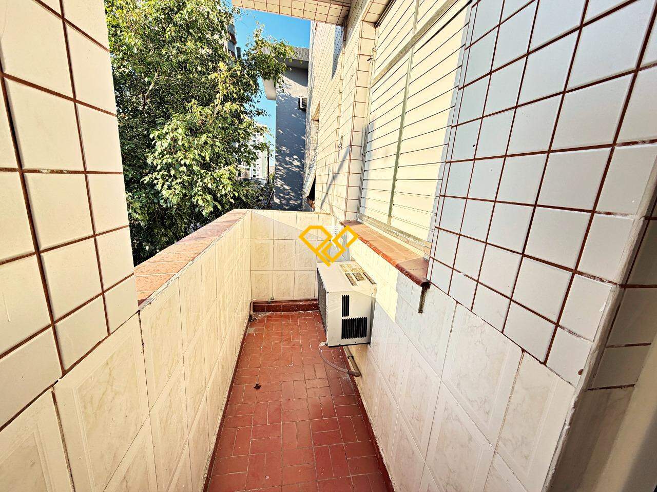 Apartamento à venda no Ponta da Praia: Varanda