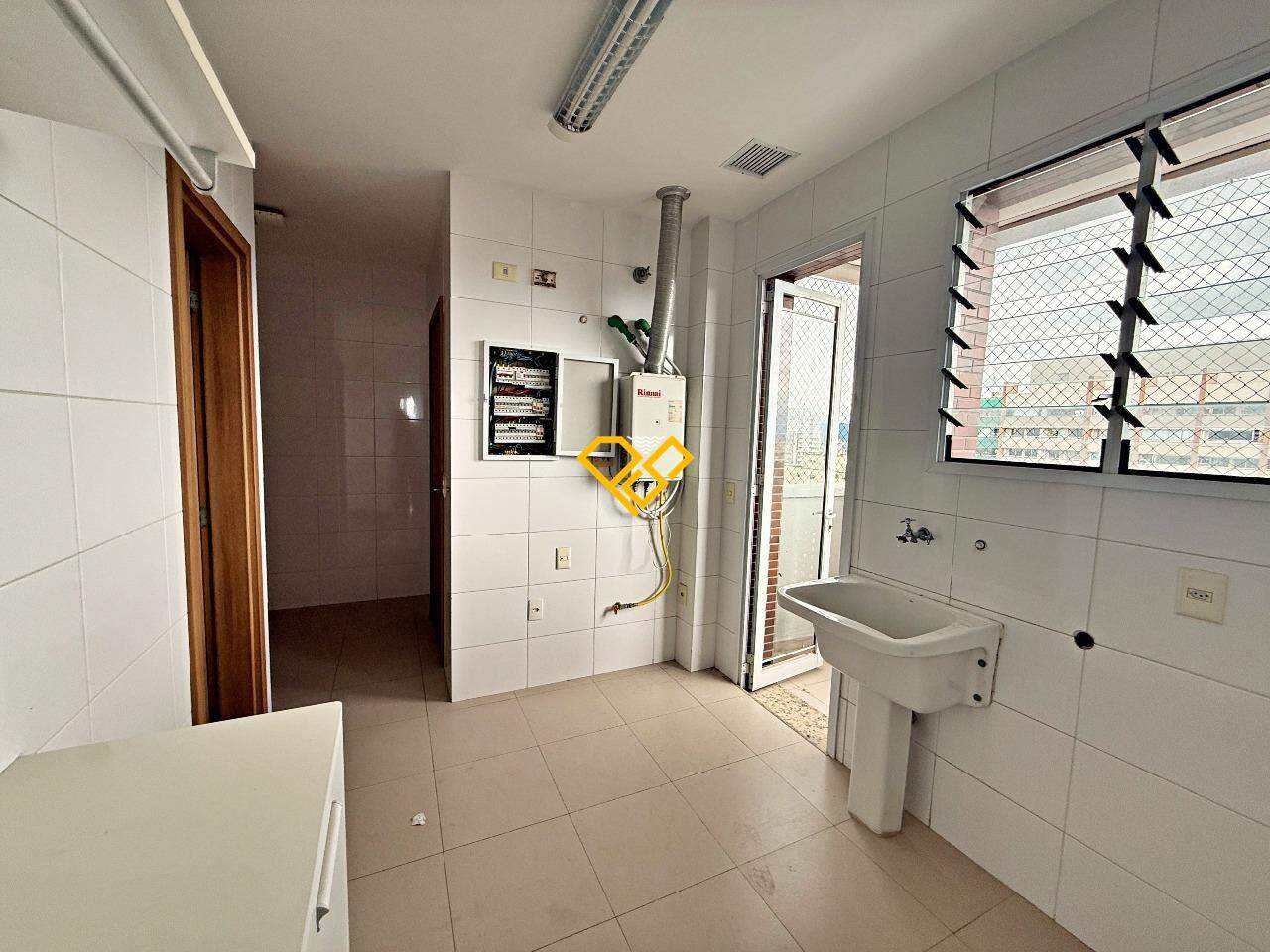 Apartamento para aluguel no Boqueirão: Área de serviço